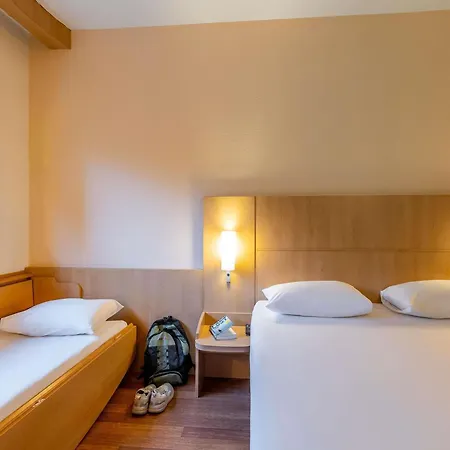 Ibis Centro Hotel *