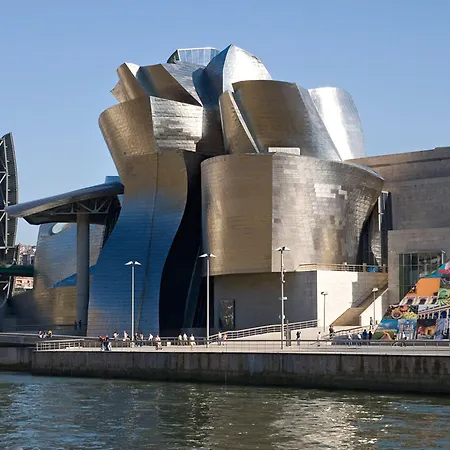 Ibis Centro * Bilbao